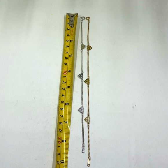 Avon Signed Lot of 2 Heart Bracelets in Gold and Silver Plating - Picture 6 of 6